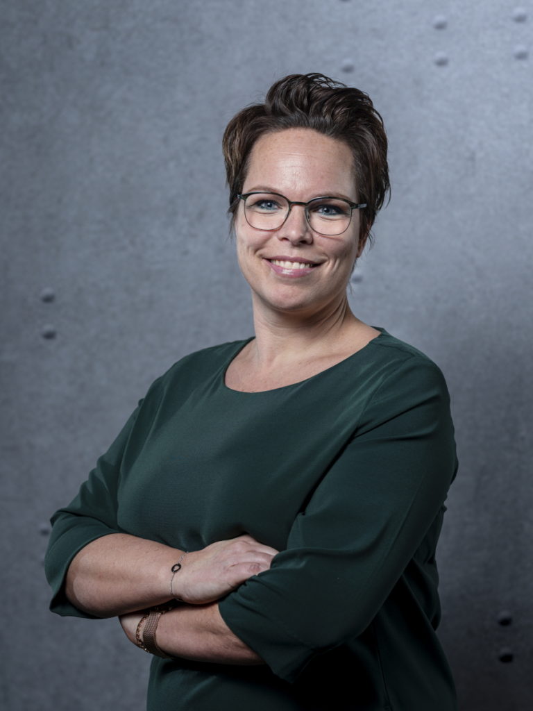 Mireille van KempenAdministration